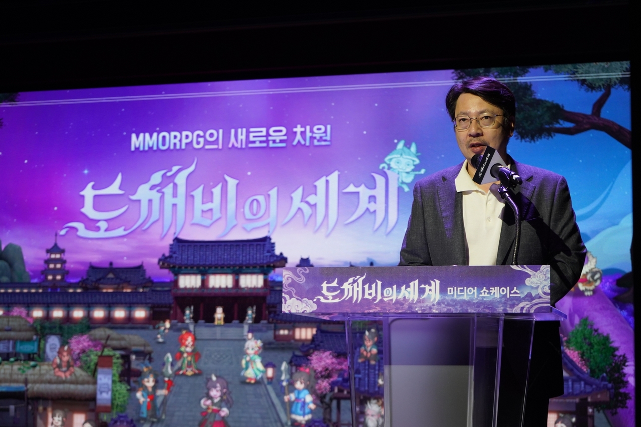 Kakao Games co-CEO Lee Si-woo speaks during a showcase of upcoming MMORPG, Realm of Dokkaebi, in Seoul on Thursday. (Kakao Games)