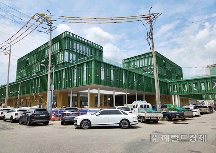 순천시 장천동에 건립 중인 신청사 공사 현장. /박대성 기자