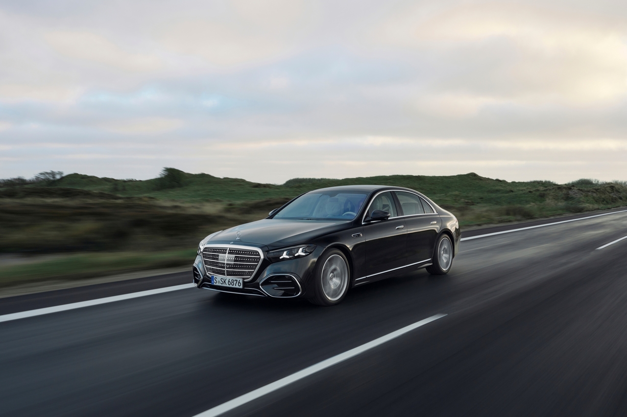 Mercedes-Benz The New S-Class sedan (Mercedes-Benz)