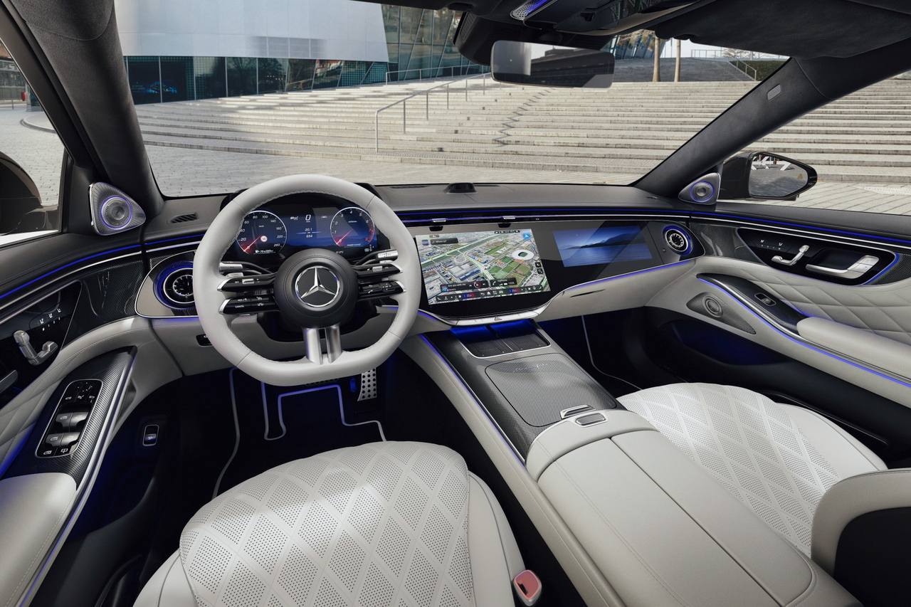 Mercedes-Benz The New S-Class sedan (Mercedes-Benz)