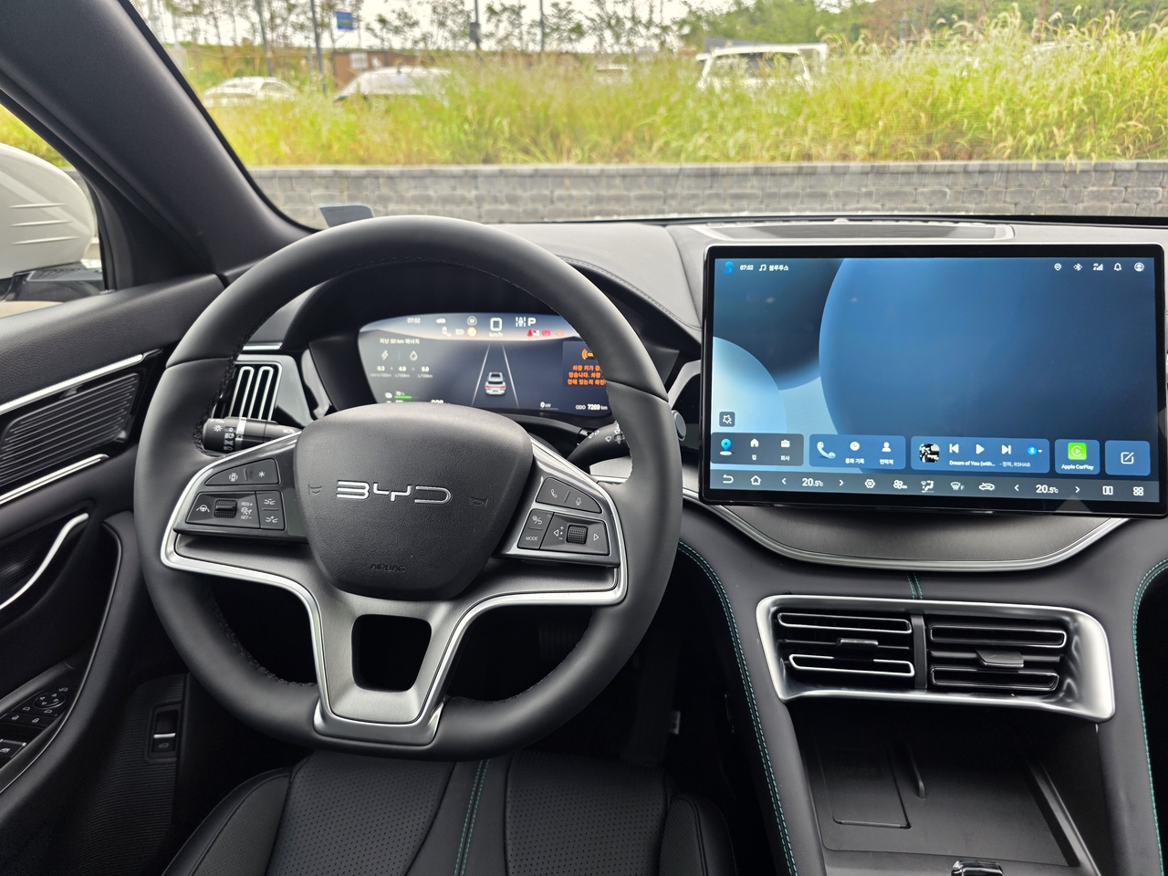BYD 씨라이언 6 DM-i의 스티어링 휠. 권제인 기자