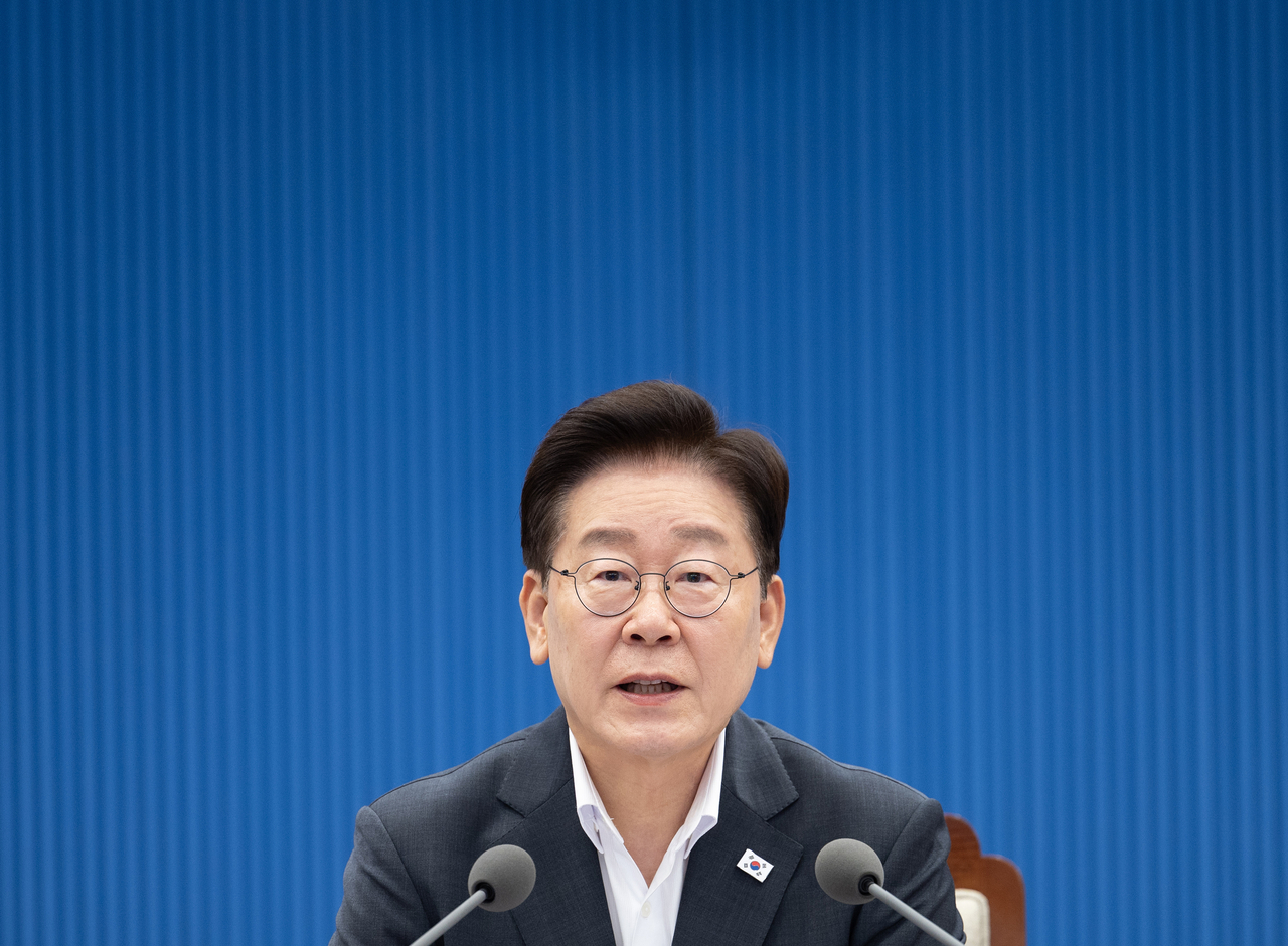 이재명 대통령이 21일 청와대에서 열린 국민주권정부 제1차 반부패정책협의회에서 발언하고 있다. [연합]