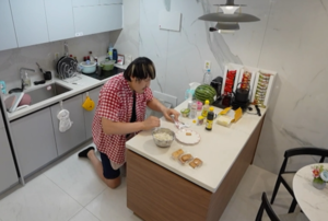 최홍만, 서울 집 공개…식량창고에 간식·즉석밥 빼곡
