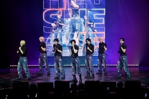 앰퍼샌드원 ‘Born To Define’ 아시아 공연 성료..유럽으로 열기 잇는다
