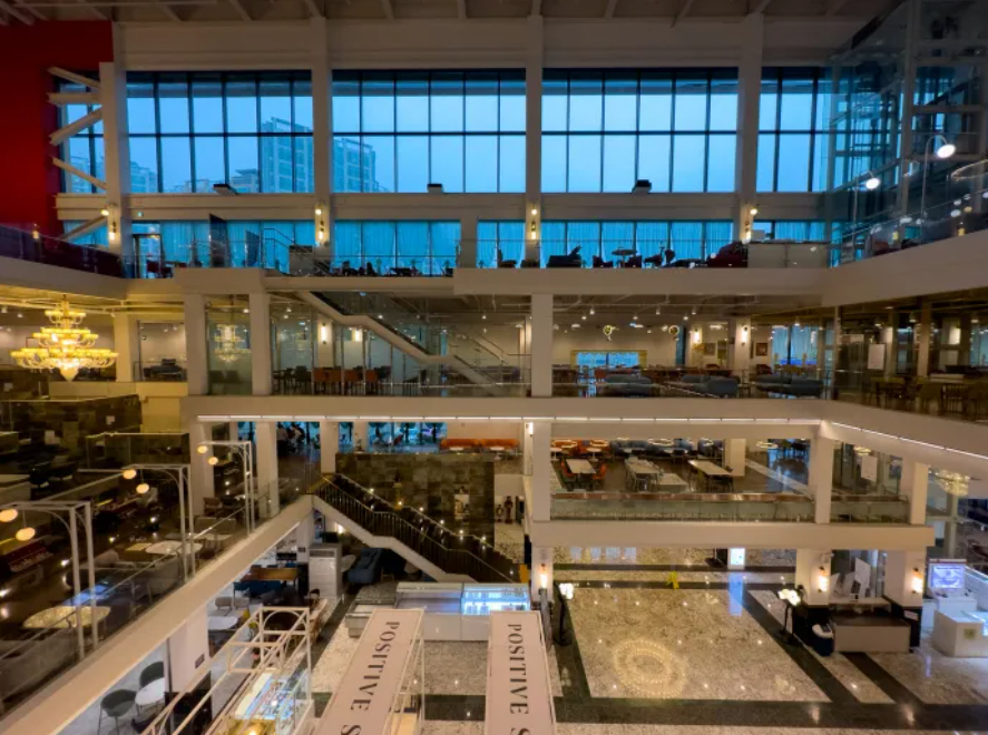 Positive Space 566 in Gimpo, Gyeonggi Province, which was recognized by Guinness World Records as the world's largest cafe in 2023. (Positive Space 566)
