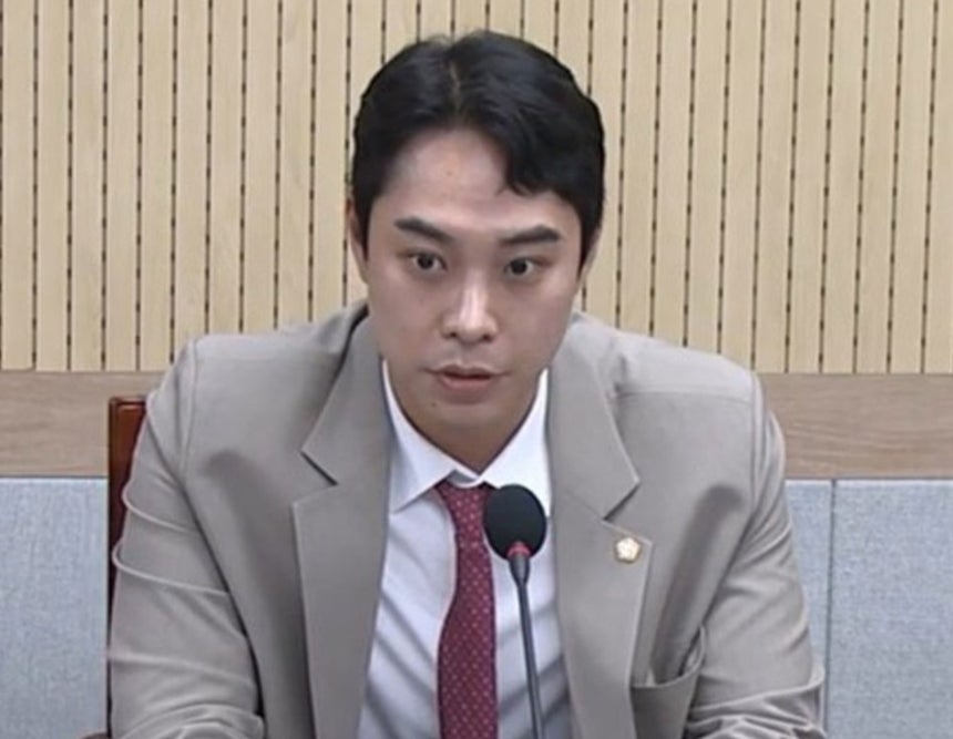 ‘아동 성매매’ 혐의 최영중, 추가 피해자 2명 발견…총 피해자 4명 - 헤럴드경제