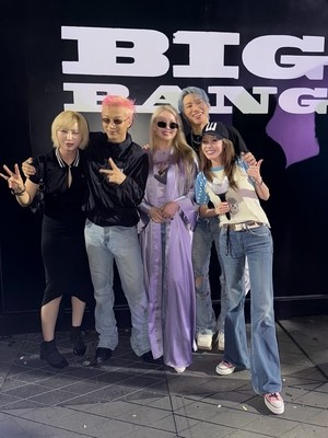 ‘원조 YG 패밀리’ 2NE1·빅뱅 뭉쳤다..박봄 빈자리 속 반가운 단체 사진