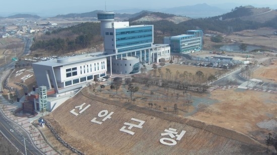 군청