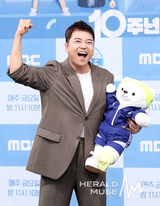 전현무/사진=헤럴드뮤즈 DB