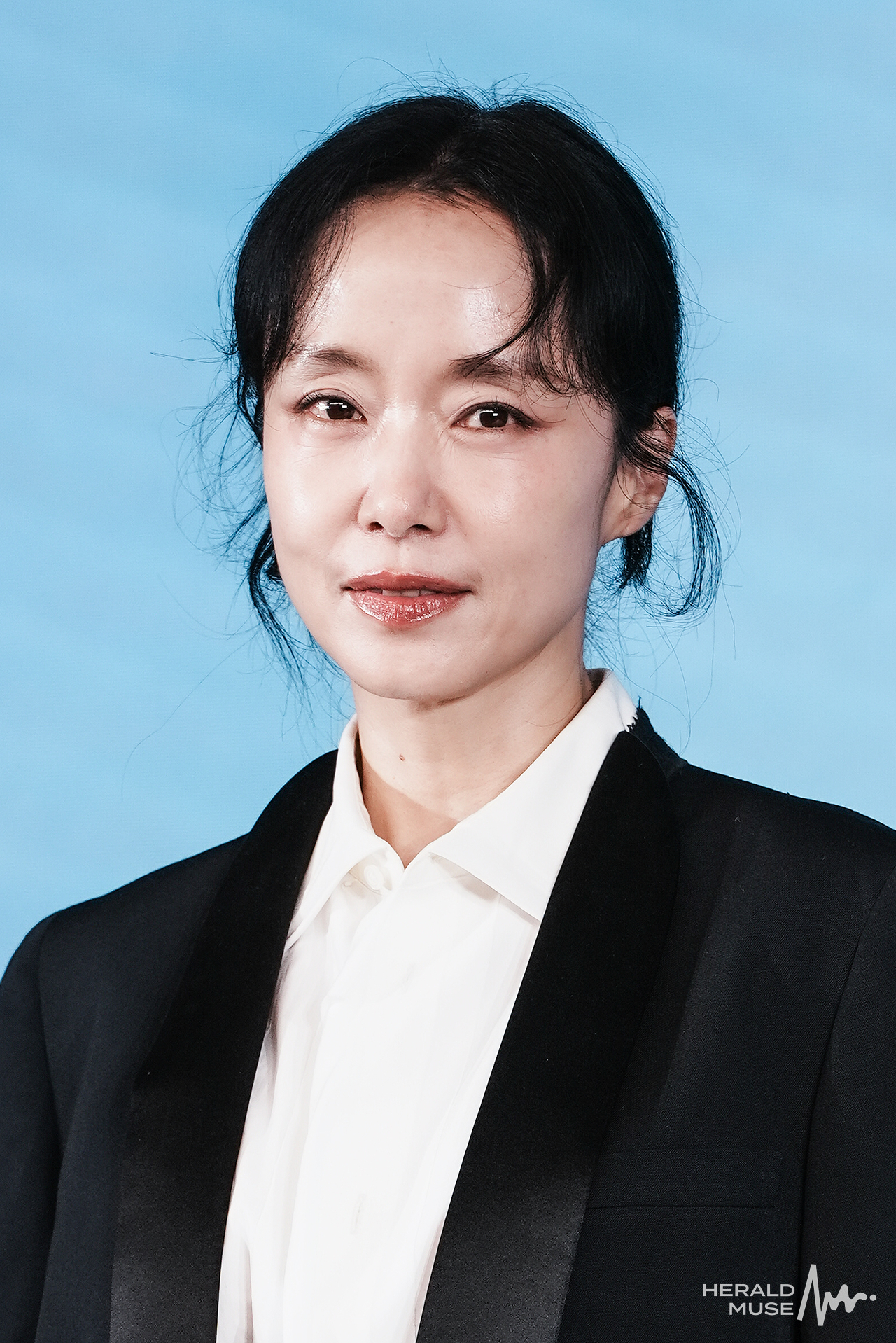 [헤럴드뮤즈=민경빈 기자] 배우 전도연이 25일 오전 서울 마포구 호텔 나루 서울 엠갤러리에서 진행된 넷플릭스 영화 ‘가능한 사랑’ (감독 이창동)제작보고회에 참석해 포토타임을 갖고 있다.
