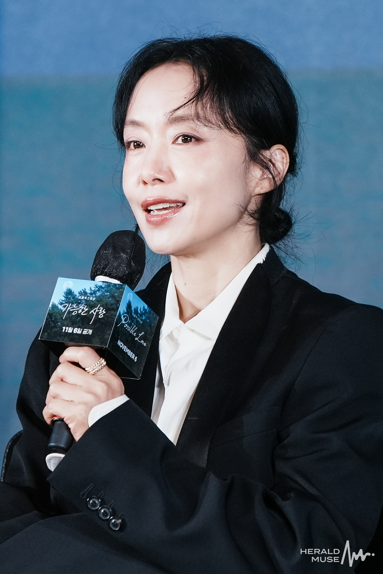 [헤럴드뮤즈=민경빈 기자] 배우 전도연이 25일 오전 서울 마포구 호텔 나루 서울 엠갤러리에서 진행된 넷플릭스 영화 ‘가능한 사랑’ (감독 이창동)제작보고회에 참석해 소감을 전하고 있다.