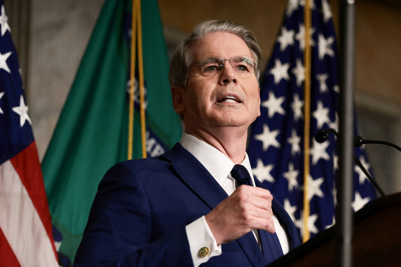 US Treasury Secretary Scott Bessent speaks during a press conference to outline further sanctions against Iran, at the Treasury Department in Washington on Aug. 24. (Reuters-Yonhap)