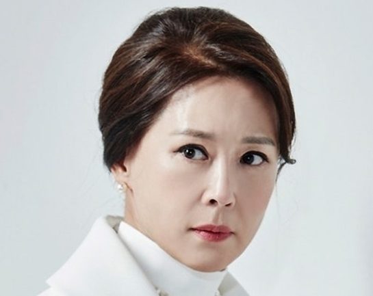 Cha Hwa-yeon. [Hooners Entertainment]