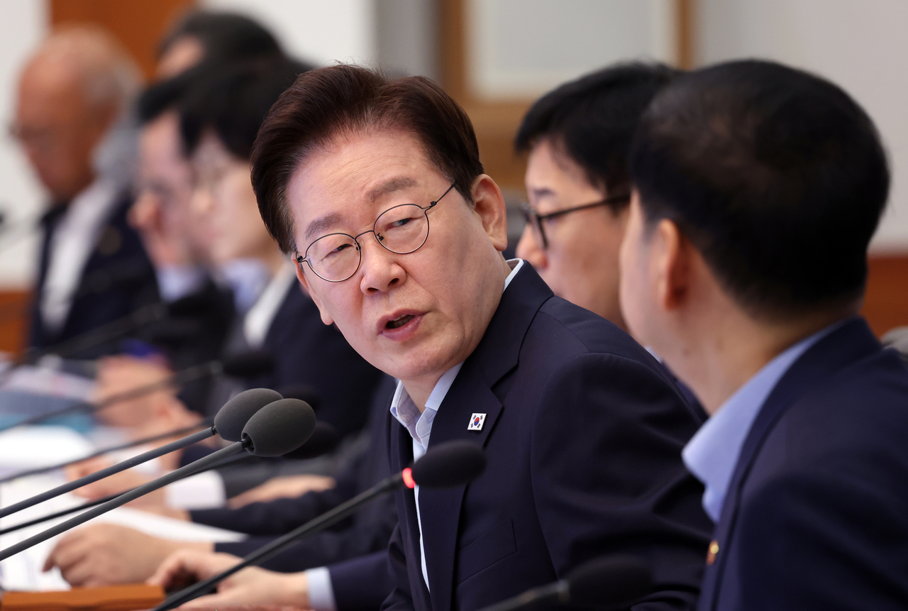 President Lee Jae Myung attends a Cabinet meeting on Tuesday. (Pool photo via Yonhap)