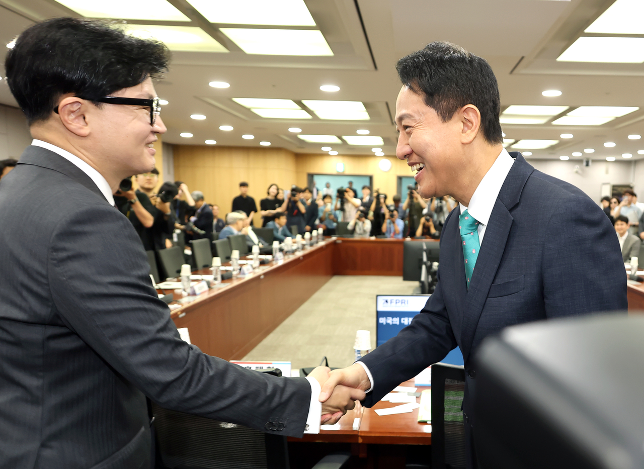 Conservatives voice concern over Lee's diplomacy amid growing security uncertainties