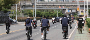 ‘임금 안 깎는 정년연장’ 길 열려…재계 “산업계 전반 확산 우려” [현대차 임협 잠정합의]