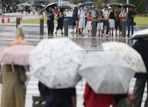 Scattered showers fail to cool Korea as highs hit 36 C
