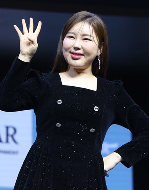 송가인 “지인들 선물 사러 다니다 백화점 VIP 됐다”