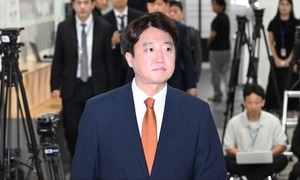 이준석, 당대표 전격 사퇴…보수 지형 변화 꿈틀 [이런정치]