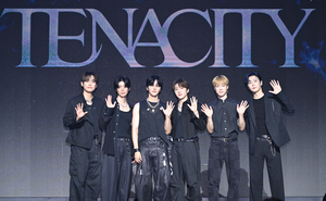 [포토]SF9데뷔 10주년 되었어요!