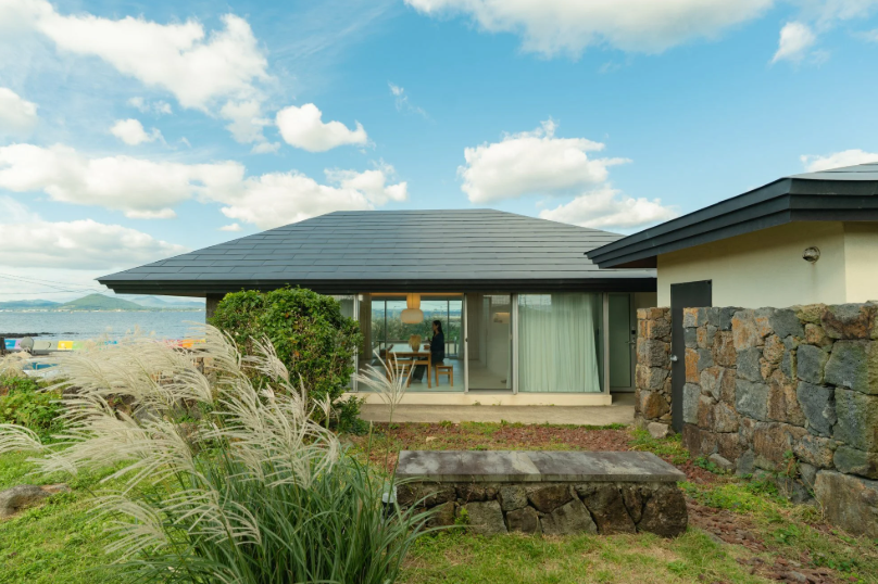 A guesthouse on Jeju Island listed on accommodation booking platform Stayfolio (Stayfolio)