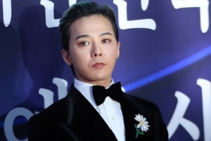 역시 지드래곤…사비 털어 빅뱅 20주년 공연에 국가유공자 후손 초청