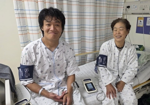 “엄마, 옆에 오래만 있어줘”…뇌병변 장애 아들, 노모에게 신장 이식