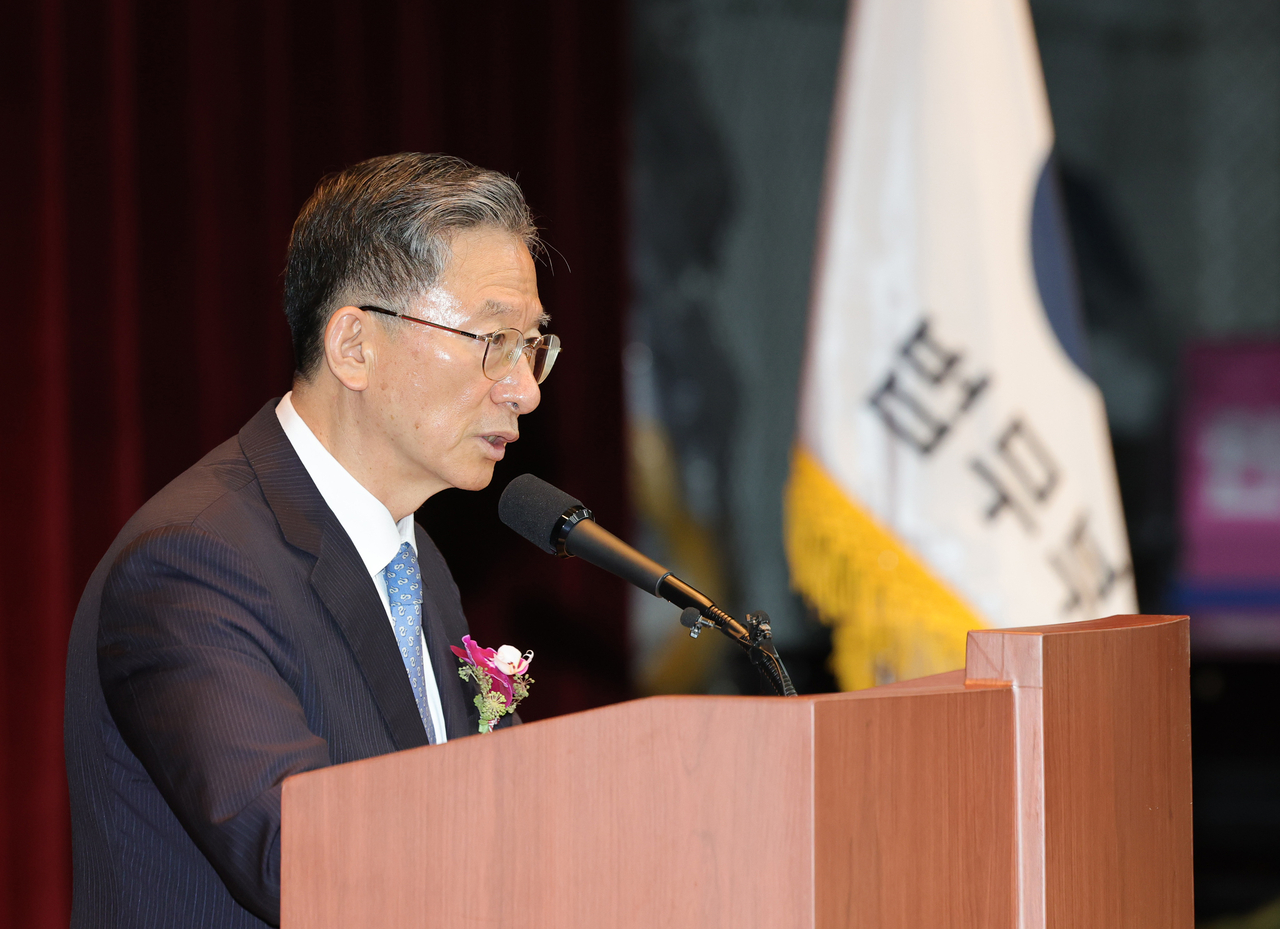 정성호 법무부 장관이 26일 정부과천청사에서 열린 이임식에서 이임사를 하고 있다. [연합]