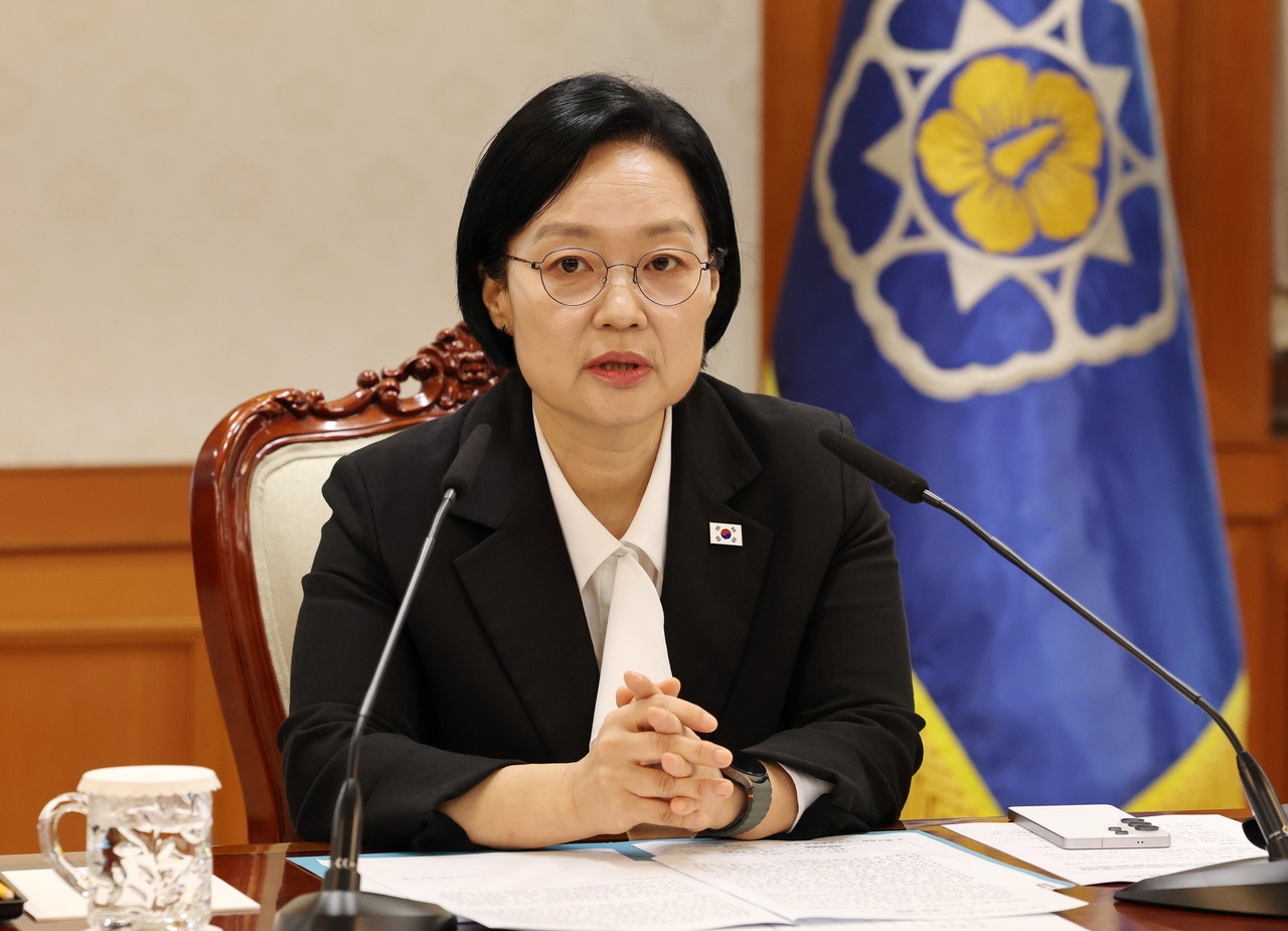 한성숙 국무총리가 27일 정부서울청사에서 열린 공공누리집 UI/UX 위원회에서 발언하고 있다. [연합]
