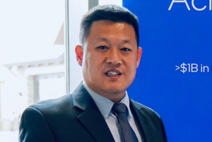 ‘반도체 전쟁터’에 삼성전기 첫 출격…AI 시대 게임체인저 ‘유리기판’ 청사진 선보인다 [비즈360]