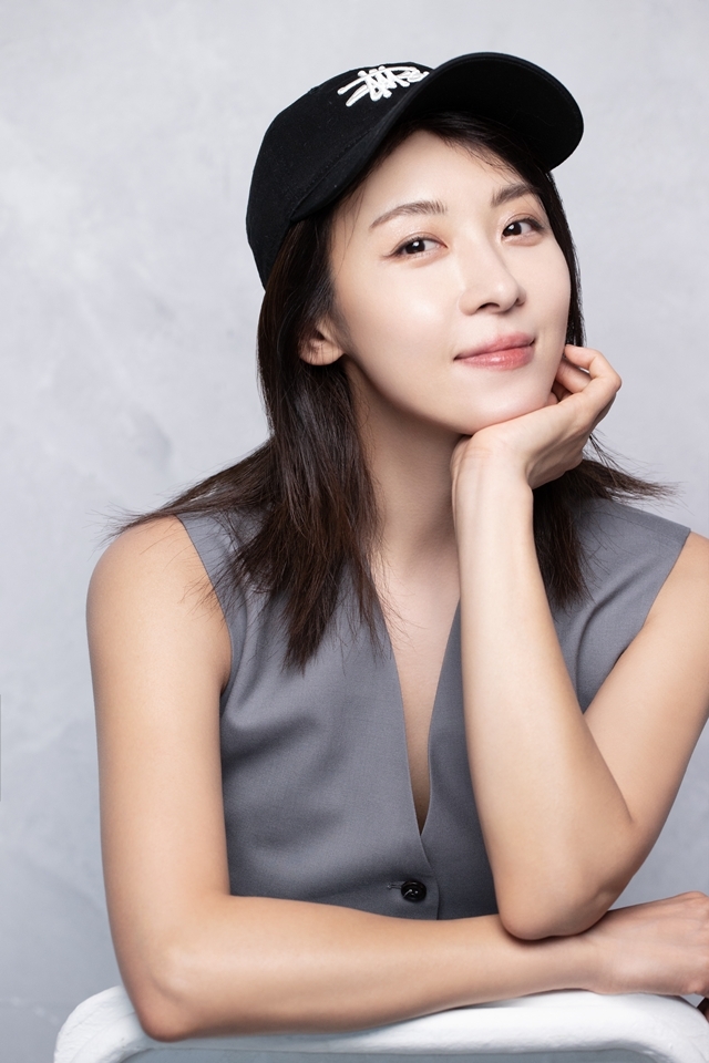 [뮤:터뷰③]하지원 “‘홈런’ 300만뷰 예상 못해..23년 전 그대로? 조명 덕”