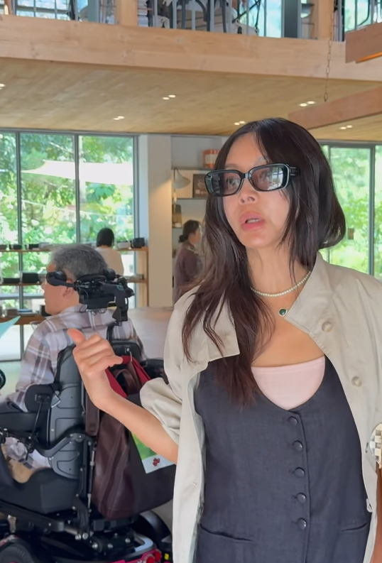 사진=황신혜 채널
