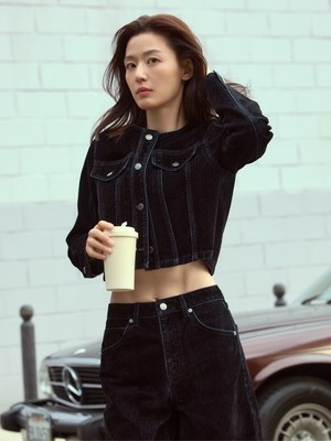 전지현, CG 의심케 하는 11자 복근..대체 운동 얼마나 한 거야
