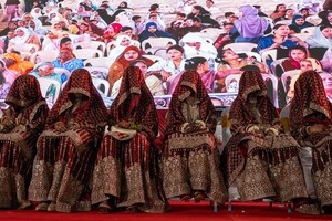 돈내고 신부 골랐는데 결혼식장에 ‘신부 안왔다’…인도 초유의 ‘사기 집단결혼 사건’[나우,어스]
