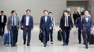 Finance chief abruptly cancels G20 trip, fueling reshuffle speculation