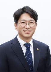 Housing policy veteran nominated as land minister