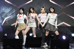 피프티피프티, 리센느 처럼, 청소년 응원 무대 올랐다[함영훈의 멋·맛·쉼]