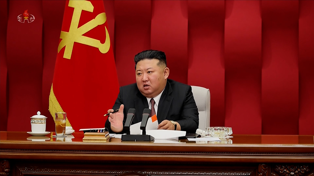 North Korean leader Kim Jong-un speaks during an enlarged meeting of the Political Bureau of the Central Committee of the Workers Party of Korea in Pyongyang on Tuesday, in this photo taken from the North's official Korean Central Television the next day. (Yonhap)