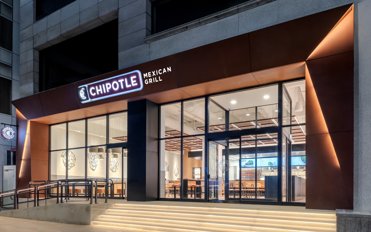 Chipotle Mexican Grill's first Asian location in Gangnam (Sangmidang Holdings)