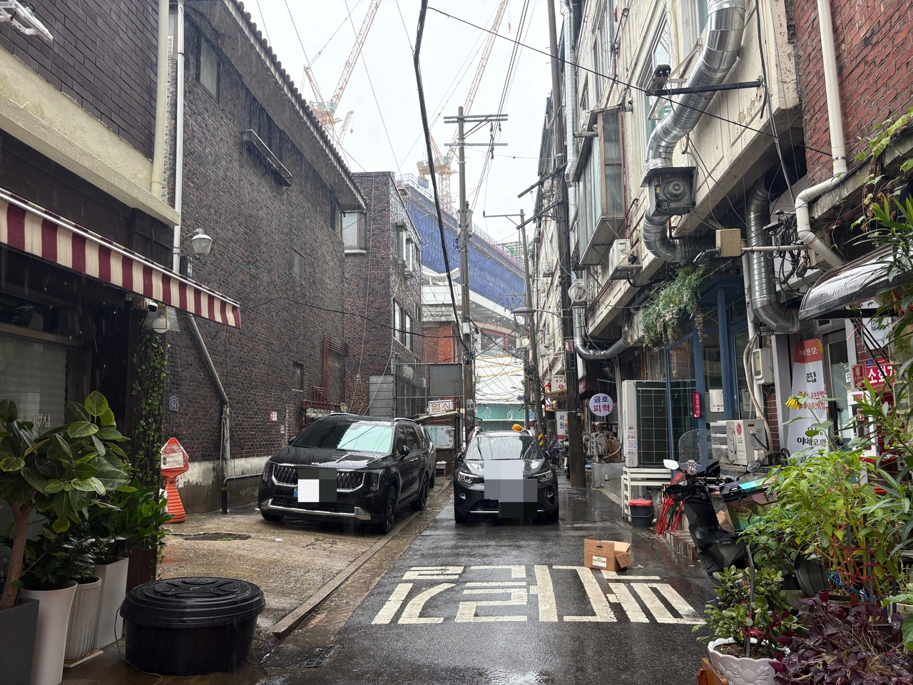 지난 8월 31일 찾은 성수전략정비구역 제2주택정비형 재개발정비사업(성수2지구) 구역 내 주택가 모습. 윤승현 기자