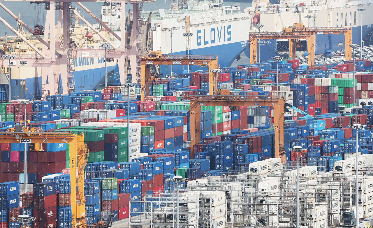 Containers are stacked at a port in Pyeongtaek, around 60 kilometers south of Seoul, in this July 24, file photo. (Yonhap)