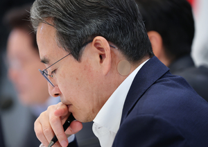 李대통령 ‘읍참마속’ 김용범 사표 수리…ETF·부동산 책임론 등 배경 분분
