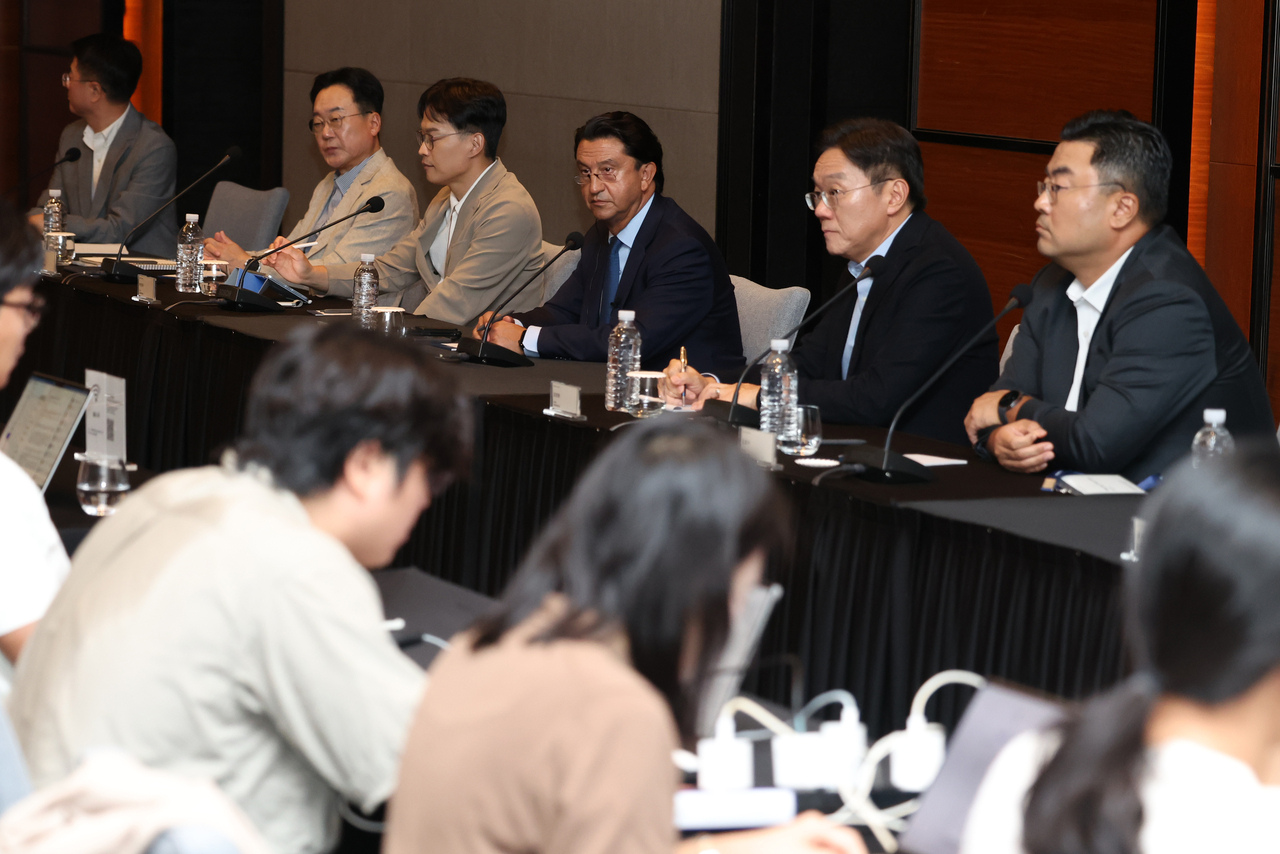 Hyundai Motor CEO Jose Munoz speaks at a media briefing at the Conrad Seoul hotel in Yeongdeungpo-gu, Seoul, on Aug. 26. (Yonhap)