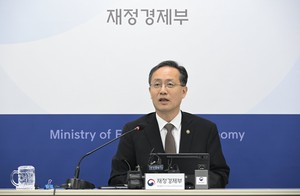 이형일 “부동산 세제, 국회서 일리 있는 지적 있으면 수용”