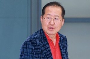 홍준표 “의원직 사퇴않고 응석, 장관이 개나소나 하는 자리였나”