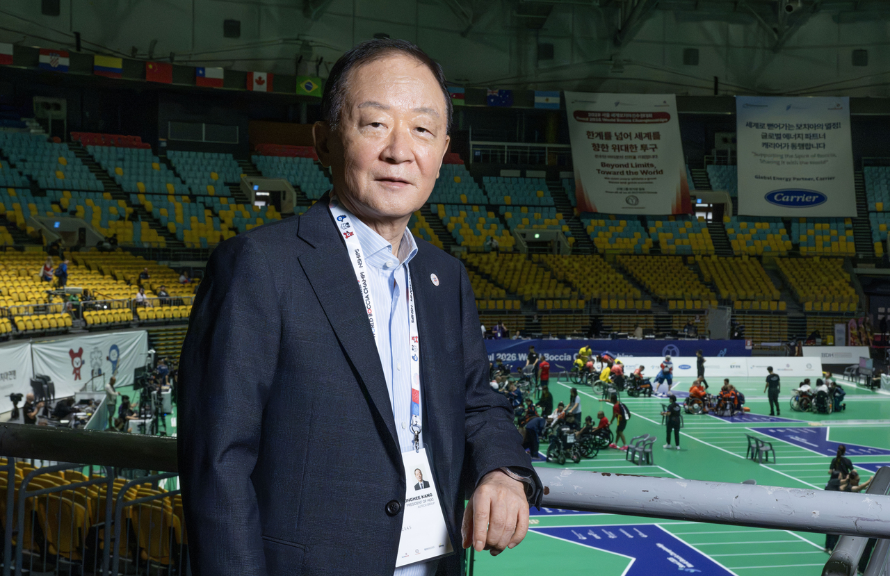 강성희 오텍그룹 회장이 1일 오후 서울 송파구 올림픽공원스포츠센터에서 헤럴드경제와 인터뷰에 앞서 포즈를 취하고 있다. 임세준 기자
