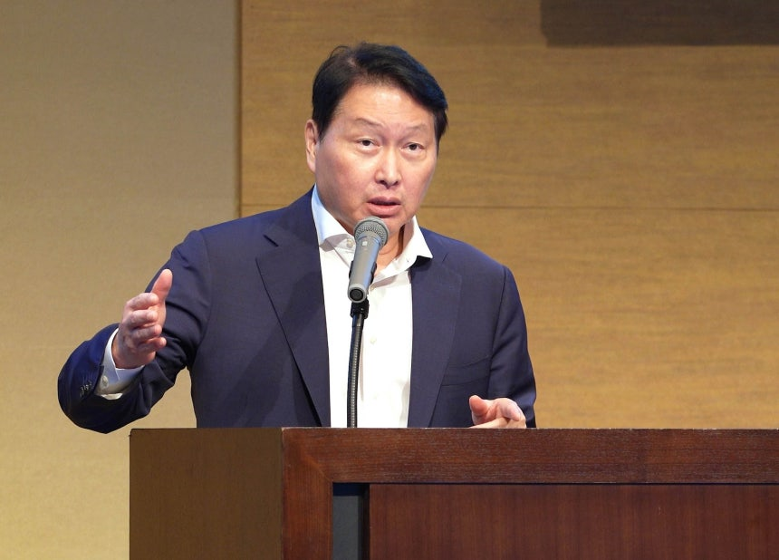SK Group Chairman Chey Tae-won, who also heads the Korea Chamber of Commerce and Industry, delivers an opening address at the Korea-Japan Exchange Committee on Responses to Declining Birth Rates, held in Sendai, Japan, on Sunday. (Korea Chamber of Commerce and Industry)