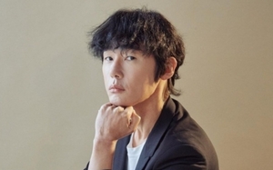 허지웅 李에 “필요한 건 중도와 상식…오직 초심만 회복하길”