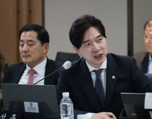 고위험 ETF 열어놓고 관리인력 기준은 '0'...LP 1명에 1500만좌 - 뉴스 썸네일 이미지