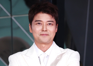 ‘전현무 다작’ 꼬집은 평론가…“체력 관리 못해 폐 끼쳐. 무리한 여행까지 강행”